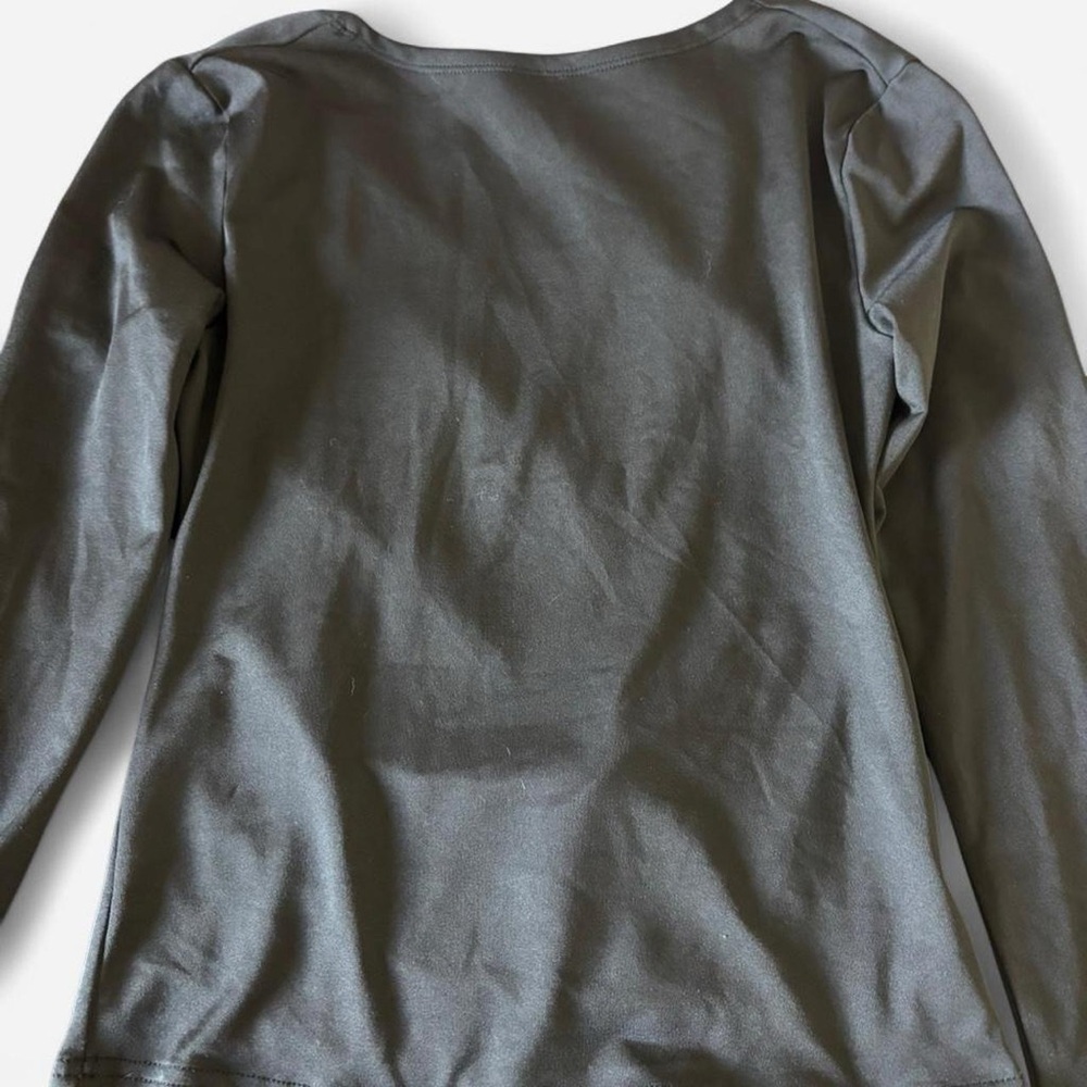 Backless Long Sleeve Women's Top in black